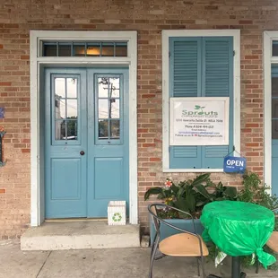 Sprouts organic cafe