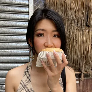 Les Z.