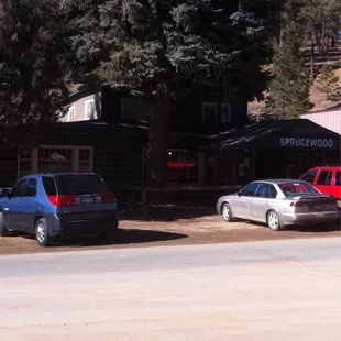 Sprucewood inn and bar