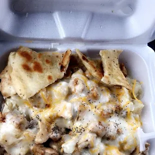 My first time trying Spud Headz and I will definitely return. The Chicken Alfredo smash potato was very good!