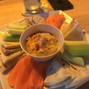 Humus platter