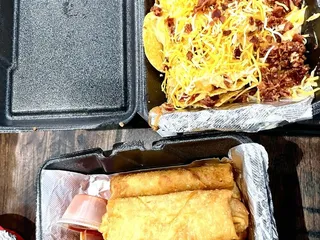 Top Notch Daiquiris and Sports Grill