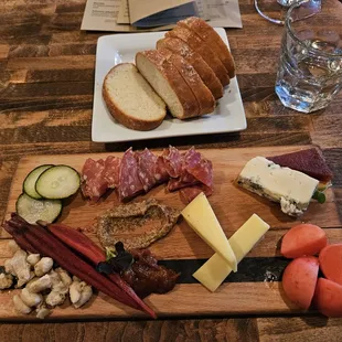 Antipasti platter and Foccacia bread