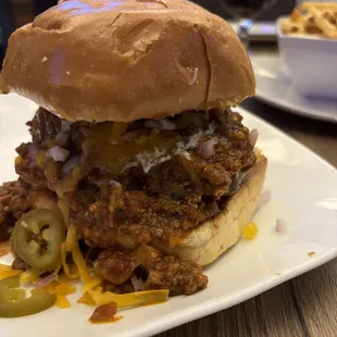 Chili burger