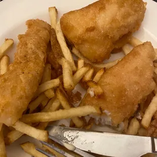 a plate of fish and chips