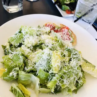 Classic Romaine Caesar