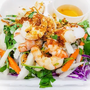 Spicy lotus salad with shrimp, 5/5. IG: @take.a.bite.with.me