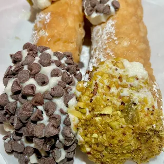 Cannoli with Pistachios