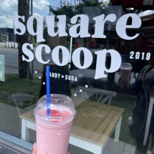 Barbie World shake - made vegan