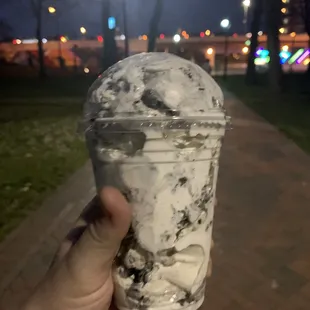 Vanilla soft serve blizzard packed with Oreos. Yum.