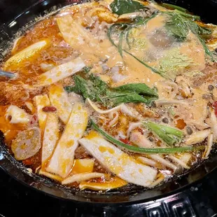 Tomato broth hot pot