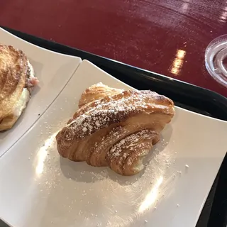 Almond Croissant