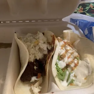 Macaroni and cheese was really good , and their beef crumble, vegan chicken, jackfruit tacos. The beef crumble was delicious