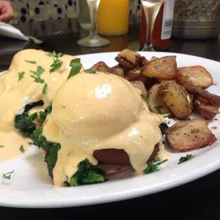 Crab Cake Benedict