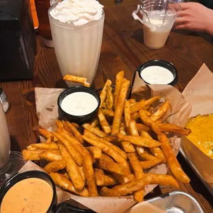 Half Garlic &amp; Half Seasoned Squeeze Fries