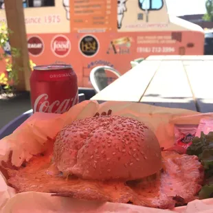 The famous cheese skirt on the hamburger