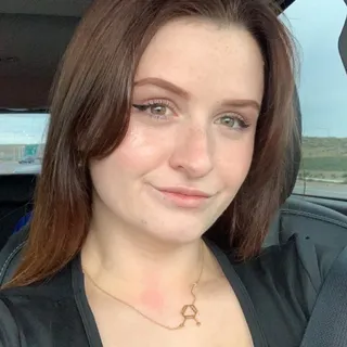 Lilly E.