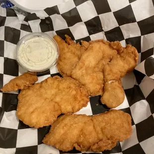 4 piece Chicken strips i already 3 pieces