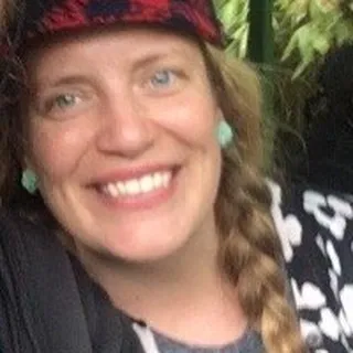 Lindsay B.