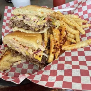 Squish Burger in Mounds is THE place for great food at family prices. Veteran owned and operated too! The absolute BEST burger around!