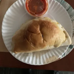 The smallest calzone ever.  I ordered the &apos;meat lovers&apos; calzone.