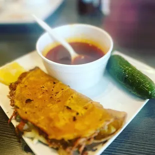 Quesataco de Birria de Res