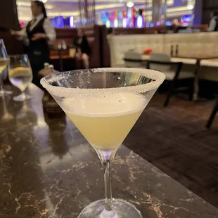 Lemon drop look how much they poured this is horrible