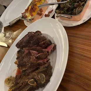 Creekstone Farms Black Angus Tomahawk Steak