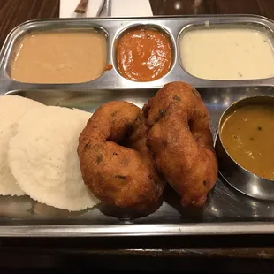 Idly Vada Combo