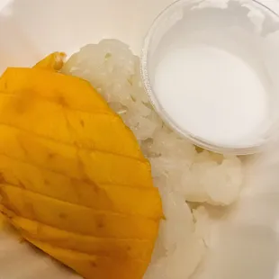 Fresh Mango with Sweet Sticky Rice (Season) - mango was fresher when I got it, just took awhile for me to take a pic
