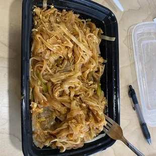 N1. Pad Thai with seafood