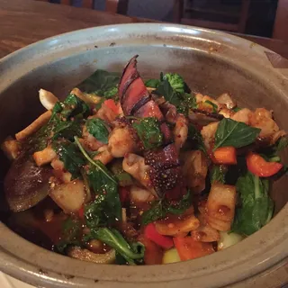 Thai Clay Pot