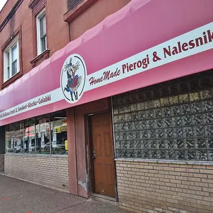 the front of the restaurant