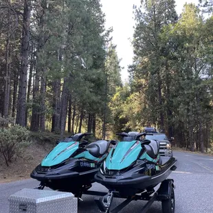 Beautiful Rollins lake with the kawasaki jet skis!