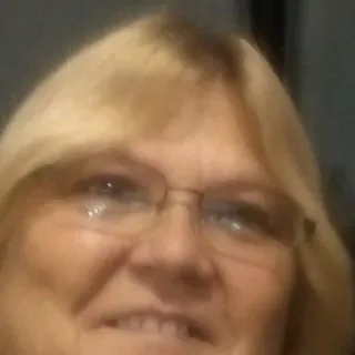 Lori E.