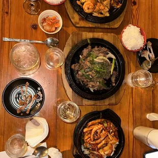a table full of food and drinks