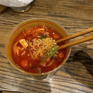 Seafood Jiamppong Ramen
