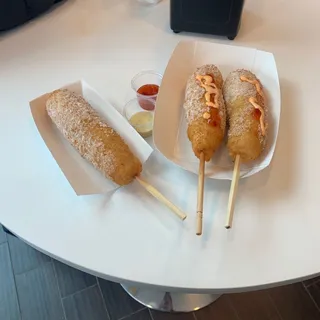 4. Mozz Spicy Hotdog