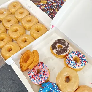 ST Donuts