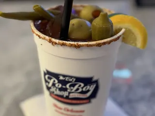 Mr. Ed's PoBoy Shop And Drinks