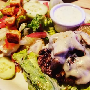 Pretty good low-carb Mushroom Swiss Burger (didn&apos;t want pickles &amp; picked off the croutons)
