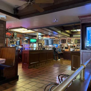 Very diner style place!