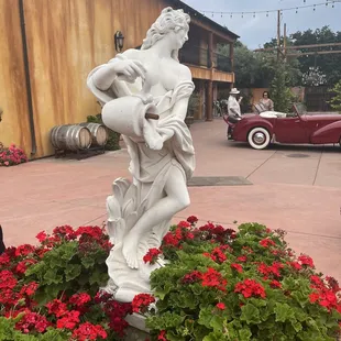 Statue