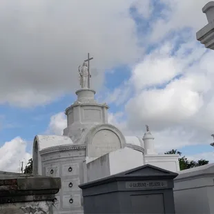 St. Louis no 1  Cemetery