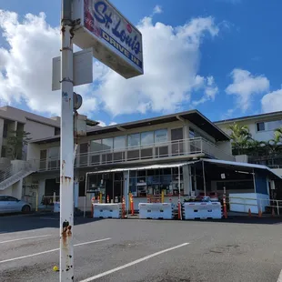 View from Waialae Avenue