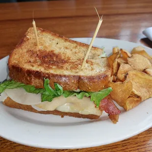 Smoked turkey sandwich