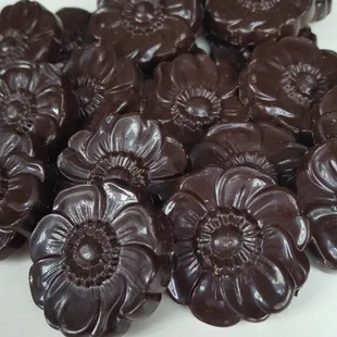 Extra Dark 70% Cocoa Blossoms