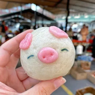 MinneBun piggy - bbq pork steamed bao bun