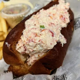 Lobster roll