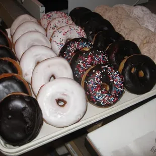 food, donuts, dough desserts